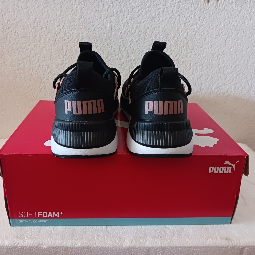 Puma - Picture 3 of 4